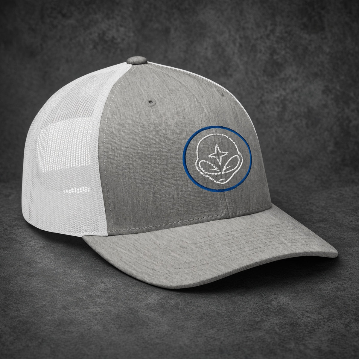 Casquette Alien, filet respirant et visière courbée