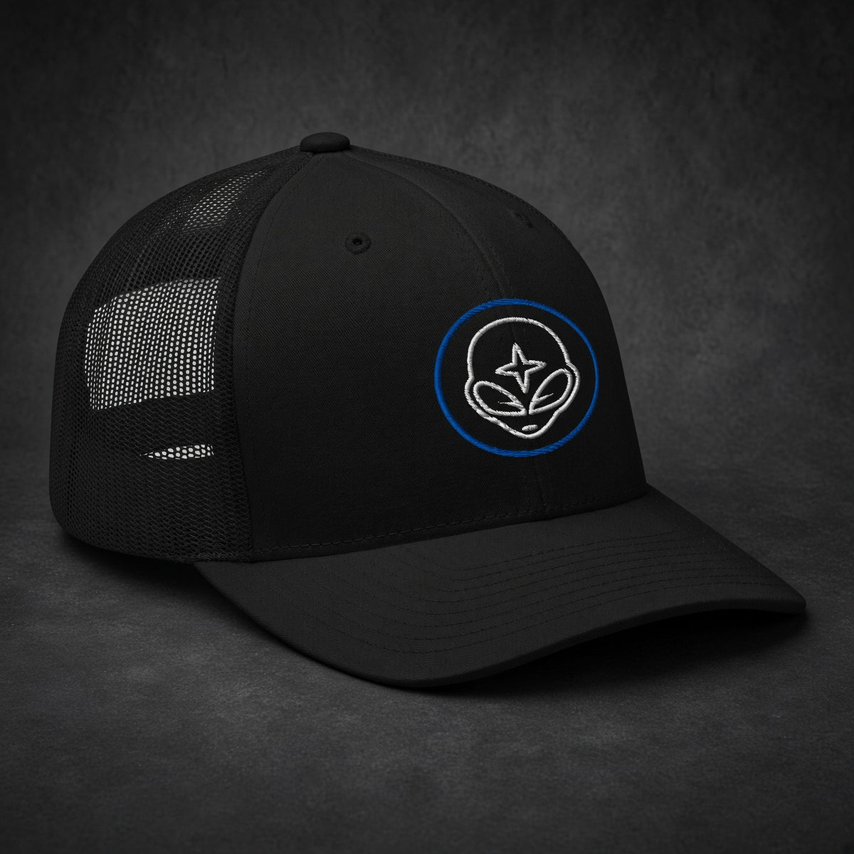 Casquette Alien, filet respirant et visière courbée